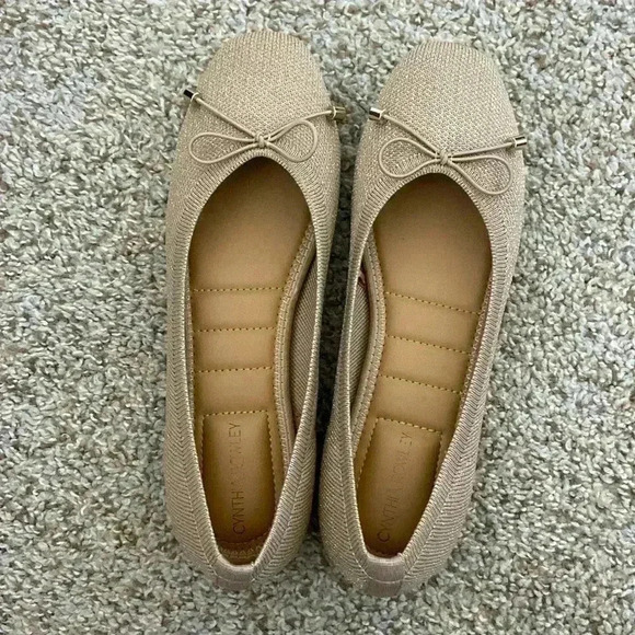 Cynthia Rowley Ballet Flats size 7.5 Shimmer nude color - Picture 1 of 5